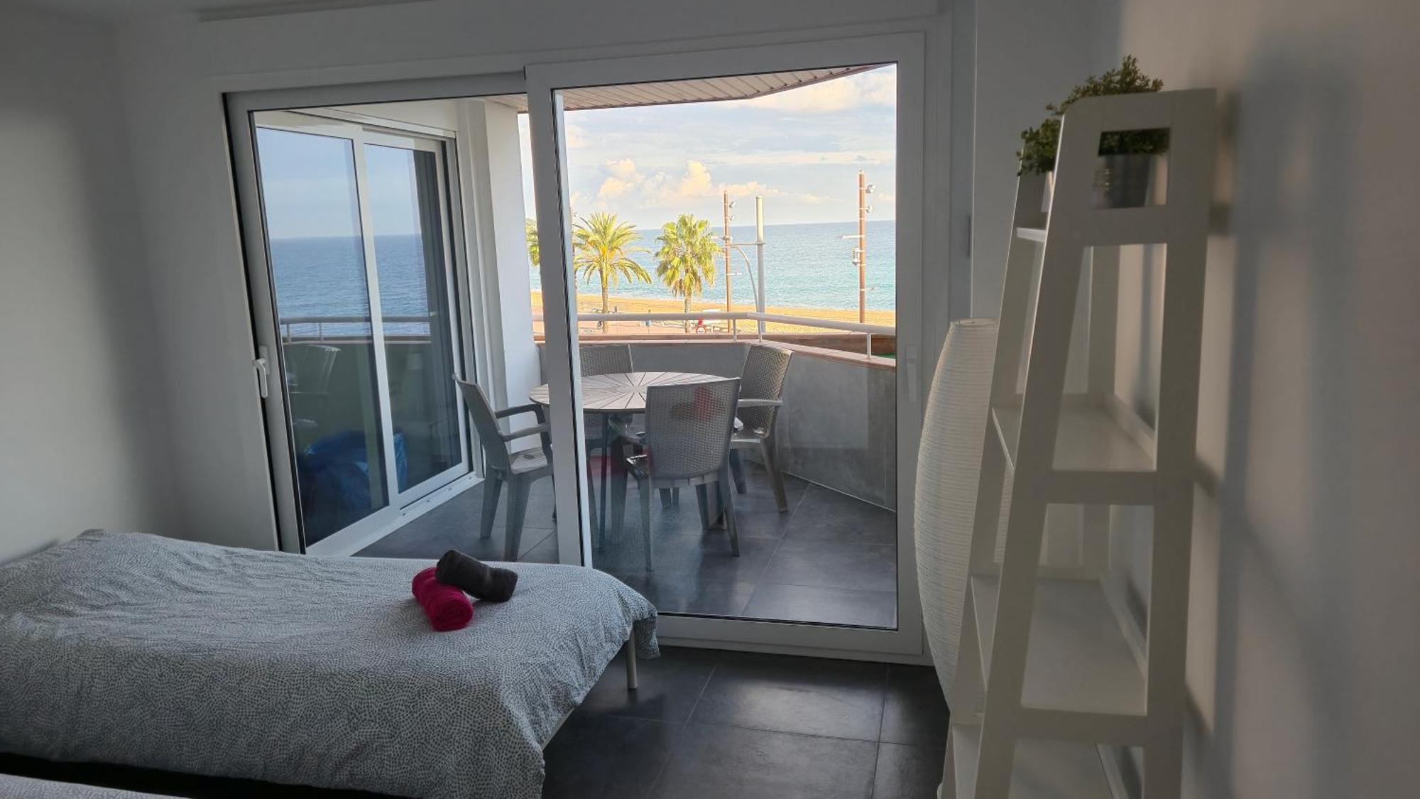 Apartments Paradise Lloret Lloret de Mar Bagian luar foto