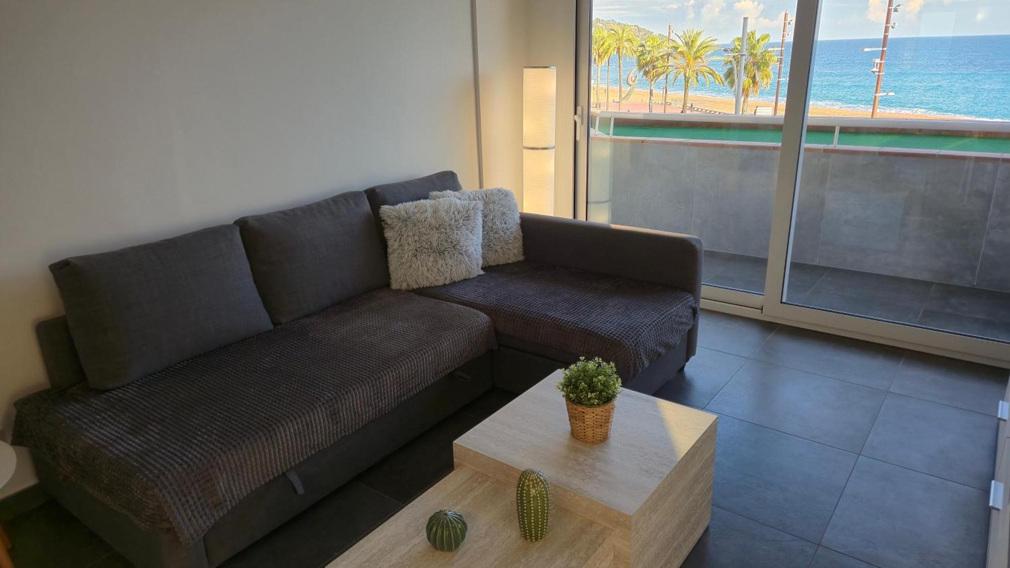 Apartments Paradise Lloret Lloret de Mar Bagian luar foto